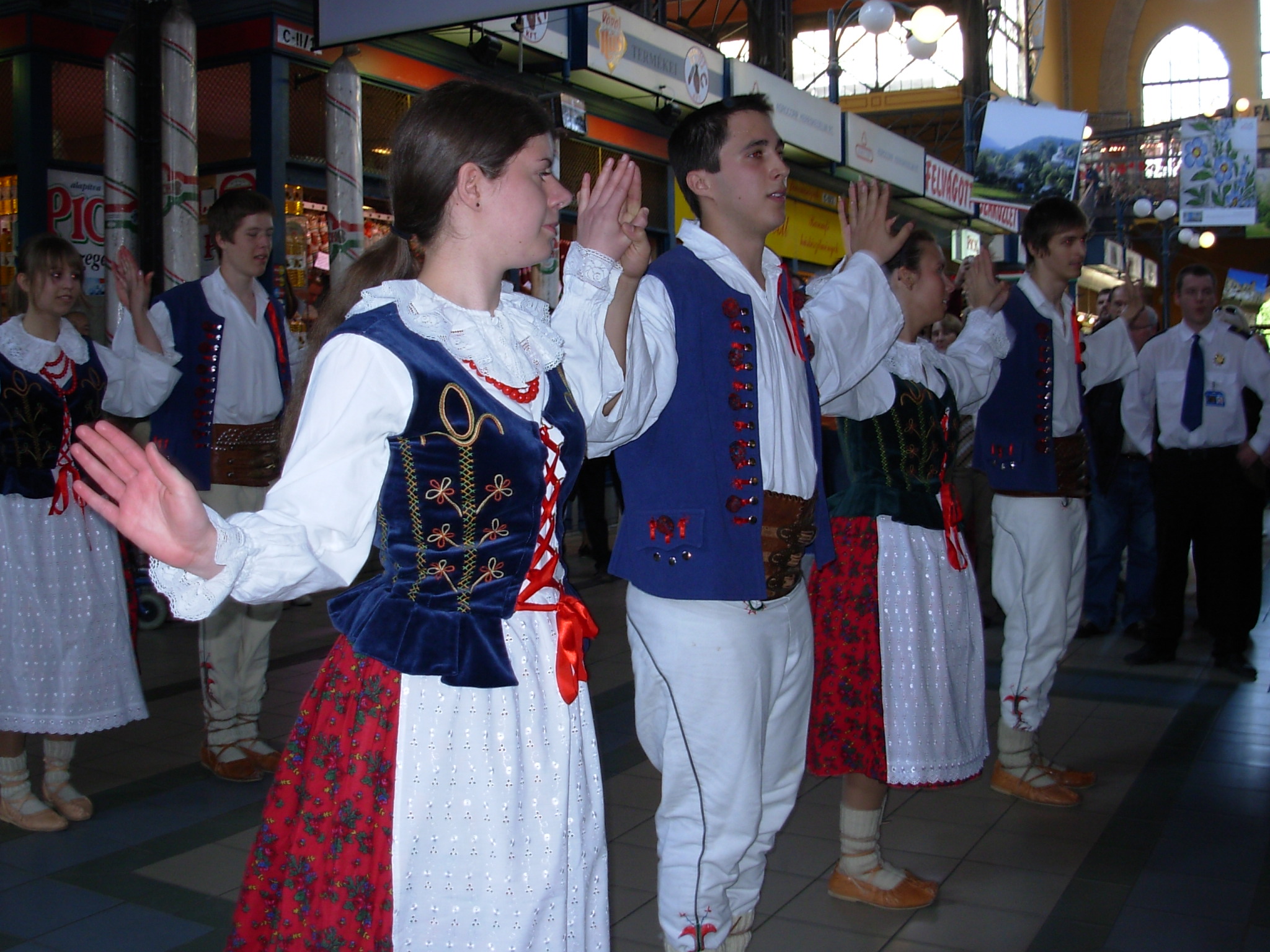 Hungarian Dancers, Hungary, Budapest, Budapest Market